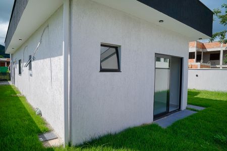 Casa de condomínio para alugar com 176m², 4 quartos e 4 vagasÁrea externa