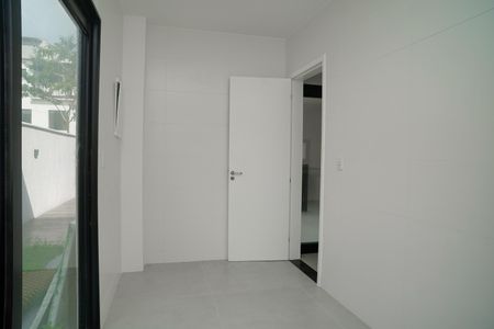 Casa de condomínio para alugar com 176m², 4 quartos e 4 vagasÁrea de Serviço