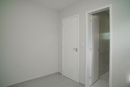 Casa de condomínio para alugar com 176m², 4 quartos e 4 vagasCloset da suíte 2