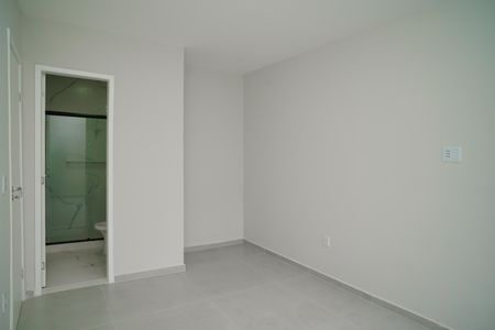 Casa de condomínio para alugar com 176m², 4 quartos e 4 vagasSuíte 1