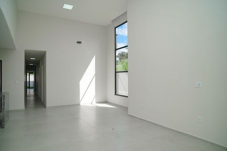 Sala de casa de condomínio para alugar com 4 quartos, 176m² em Ubatiba, Maricá