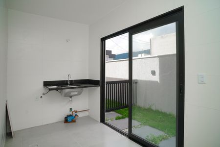 Casa de condomínio para alugar com 176m², 4 quartos e 4 vagasÁrea de Serviço