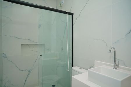 Casa de condomínio para alugar com 176m², 4 quartos e 4 vagasBanheiro da Suíte 1