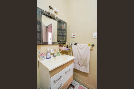 Apartamento para alugar com 95m², 2 quartos e sem vagaBanheiro