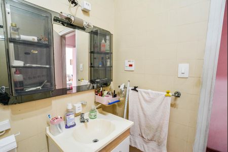 Apartamento para alugar com 95m², 2 quartos e sem vaga Apartamento para alugar com 95m², 2 quartos e sem vagaBanheiro