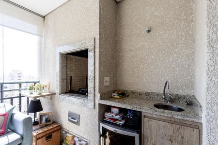 Apartamento para alugar com 86m², 2 quartos e 3 vagas Apartamento para alugar com 86m², 2 quartos e 3 vagasVaranda