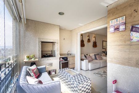 Apartamento para alugar com 86m², 2 quartos e 3 vagas Apartamento para alugar com 86m², 2 quartos e 3 vagasVaranda