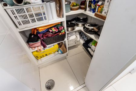 Apartamento para alugar com 86m², 2 quartos e 3 vagas Apartamento para alugar com 86m², 2 quartos e 3 vagasDespensa