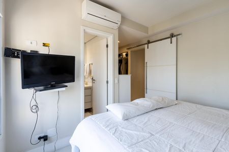 Apartamento para alugar com 86m², 2 quartos e 3 vagas Apartamento para alugar com 86m², 2 quartos e 3 vagasQuarto 1 - Suite
