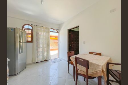 Casa à venda com 425m², 4 quartos e 8 vagasCozinha