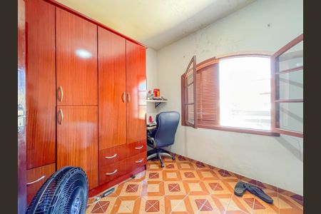 Casa à venda com 425m², 4 quartos e 8 vagasQuarto 3