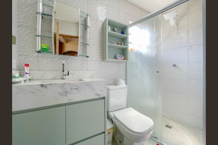 Casa à venda com 425m², 4 quartos e 8 vagasBanheiro da Suíte