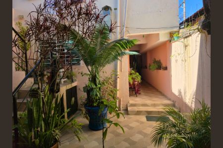 Casa para alugar com 158m², 2 quartos e 2 vagas Casa para alugar com 158m², 2 quartos e 2 vagasÁrea de Serviço e Quintal