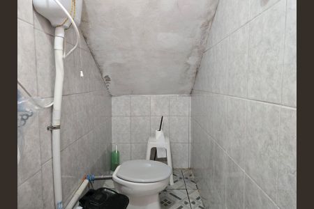 Casa para alugar com 158m², 2 quartos e 2 vagas Casa para alugar com 158m², 2 quartos e 2 vagasBanheiro de serviço