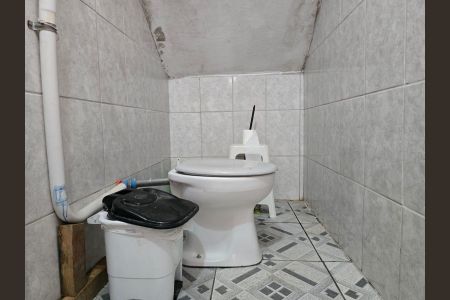 Casa para alugar com 158m², 2 quartos e 2 vagas Casa para alugar com 158m², 2 quartos e 2 vagasBanheiro de serviço