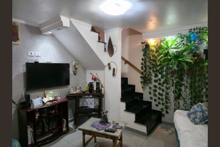 Sala  de casa para alugar com 2 quartos, 158m² em Jardim Terezopolis, Guarulhos