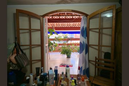 Casa para alugar com 158m², 2 quartos e 2 vagas Casa para alugar com 158m², 2 quartos e 2 vagasQuarto com Varanda