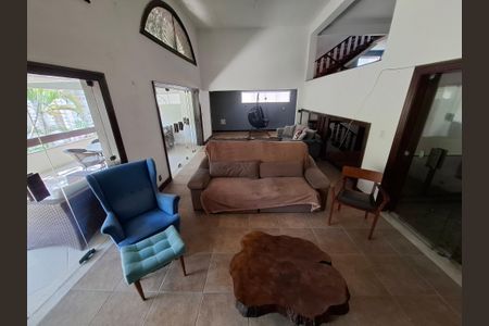 Casa para alugar com 800m², 6 quartos e 2 vagas Casa para alugar com 800m², 6 quartos e 2 vagasSala 1