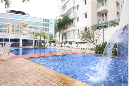 Apartamento à venda com 70m², 2 quartos e 1 vagaÁrea comum - Piscina