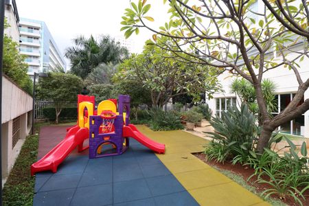 Apartamento à venda com 70m², 2 quartos e 1 vagaÁrea comum - Playground