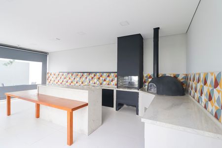 Apartamento para alugar com 34m², 2 quartos e sem vagaÁrea comum - Churrasqueira