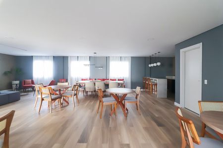 Apartamento para alugar com 34m², 2 quartos e sem vagaÁrea comum - Salão de festas
