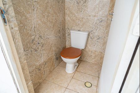Apartamento à venda com 67m², 2 quartos e sem vaga Apartamento à venda com 67m², 2 quartos e sem vagaBanheiro de Serviço