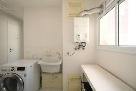 Apartamento para alugar com 135m², 4 quartos e 2 vagas Apartamento para alugar com 135m², 4 quartos e 2 vagasÁrea de Serviço