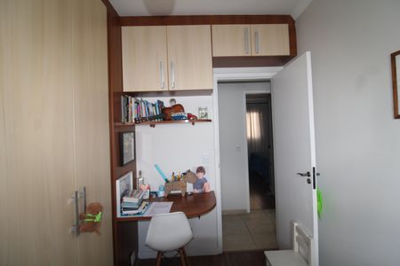 Apartamento à venda com 144m², 3 quartos e 3 vagasQuarto 2