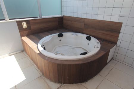 Apartamento para alugar com 100m², 2 quartos e 2 vagasCobertura