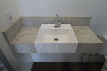 Apartamento para alugar com 100m², 2 quartos e 2 vagasBanheiro Social 2