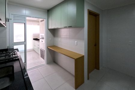Apartamento para alugar com 99m², 3 quartos e 3 vagasCozinha