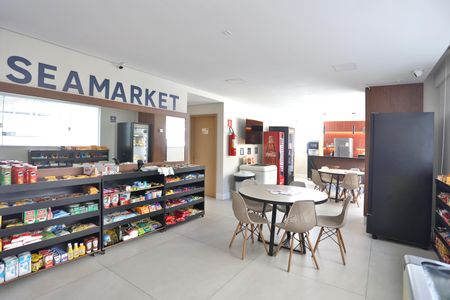 Apartamento para alugar com 99m², 3 quartos e 3 vagas Apartamento para alugar com 99m², 3 quartos e 3 vagasÁrea Comum - Mercadinho