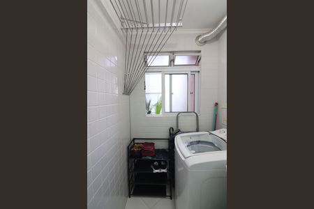 Apartamento à venda com 65m², 3 quartos e 1 vagaÁrea de Serviço