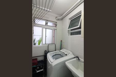Apartamento à venda com 65m², 3 quartos e 1 vagaÁrea de Serviço