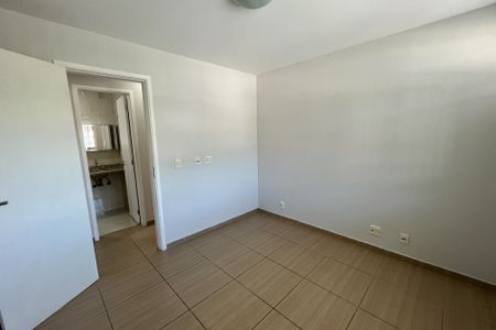 Apartamento à venda com 199m², 3 quartos e 2 vagas Apartamento à venda com 199m², 3 quartos e 2 vagasQuarto 2