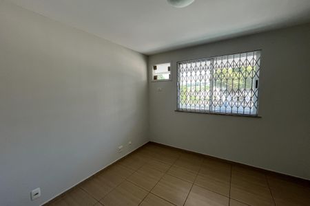 Apartamento à venda com 199m², 3 quartos e 2 vagas Apartamento à venda com 199m², 3 quartos e 2 vagasQuarto 2