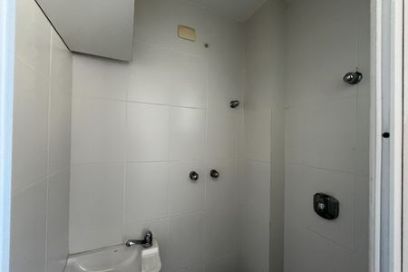 Apartamento à venda com 199m², 3 quartos e 2 vagas Apartamento à venda com 199m², 3 quartos e 2 vagasBanheiro de serviço