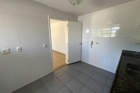 Apartamento à venda com 199m², 3 quartos e 2 vagas Apartamento à venda com 199m², 3 quartos e 2 vagasCozinha