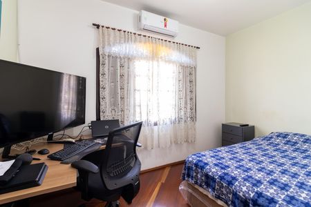 Quarto 3 de casa à venda com 3 quartos, 250m² em Jardim São Paulo, São Paulo