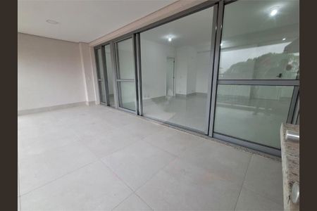 Apartamento à venda com 131m², 3 quartos e 3 vagas