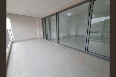 Apartamento à venda com 131m², 3 quartos e 3 vagas
