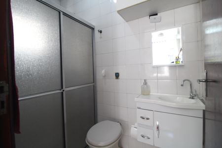 Casa à venda com 138m², 2 quartos e 2 vagasBanheiro da suíte 2