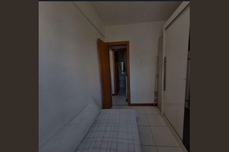Quarto de apartamento para alugar com 2 quartos, 60m² em Imbuí, Salvador