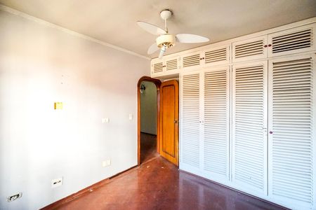 Casa para alugar com 290m², 4 quartos e 4 vagas Casa para alugar com 290m², 4 quartos e 4 vagasQuarto 01