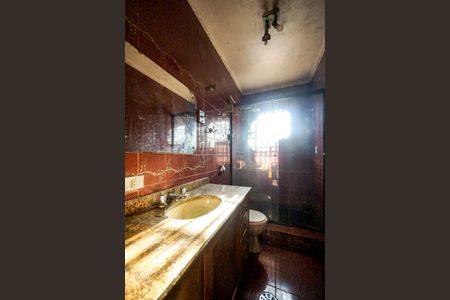 Casa para alugar com 290m², 4 quartos e 4 vagas Casa para alugar com 290m², 4 quartos e 4 vagasBanheiro da suíte 02