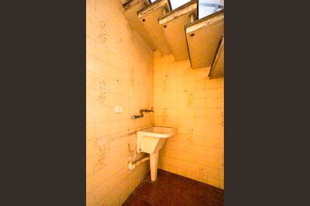 Casa para alugar com 290m², 4 quartos e 4 vagas Casa para alugar com 290m², 4 quartos e 4 vagasLavanderia