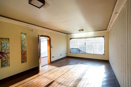 Casa para alugar com 290m², 4 quartos e 4 vagas Casa para alugar com 290m², 4 quartos e 4 vagasSala