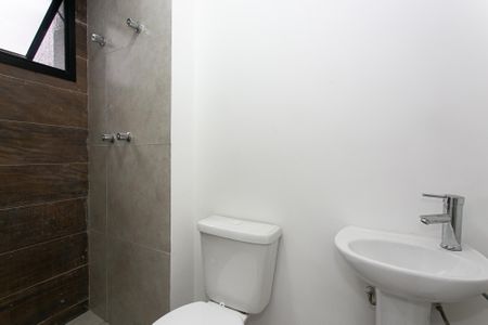 Apartamento à venda com 37m², 2 quartos e sem vaga Apartamento à venda com 37m², 2 quartos e sem vagaBanheiro