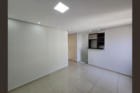 Sala  de apartamento para alugar com 2 quartos, 42m² em Água Chata, Guarulhos